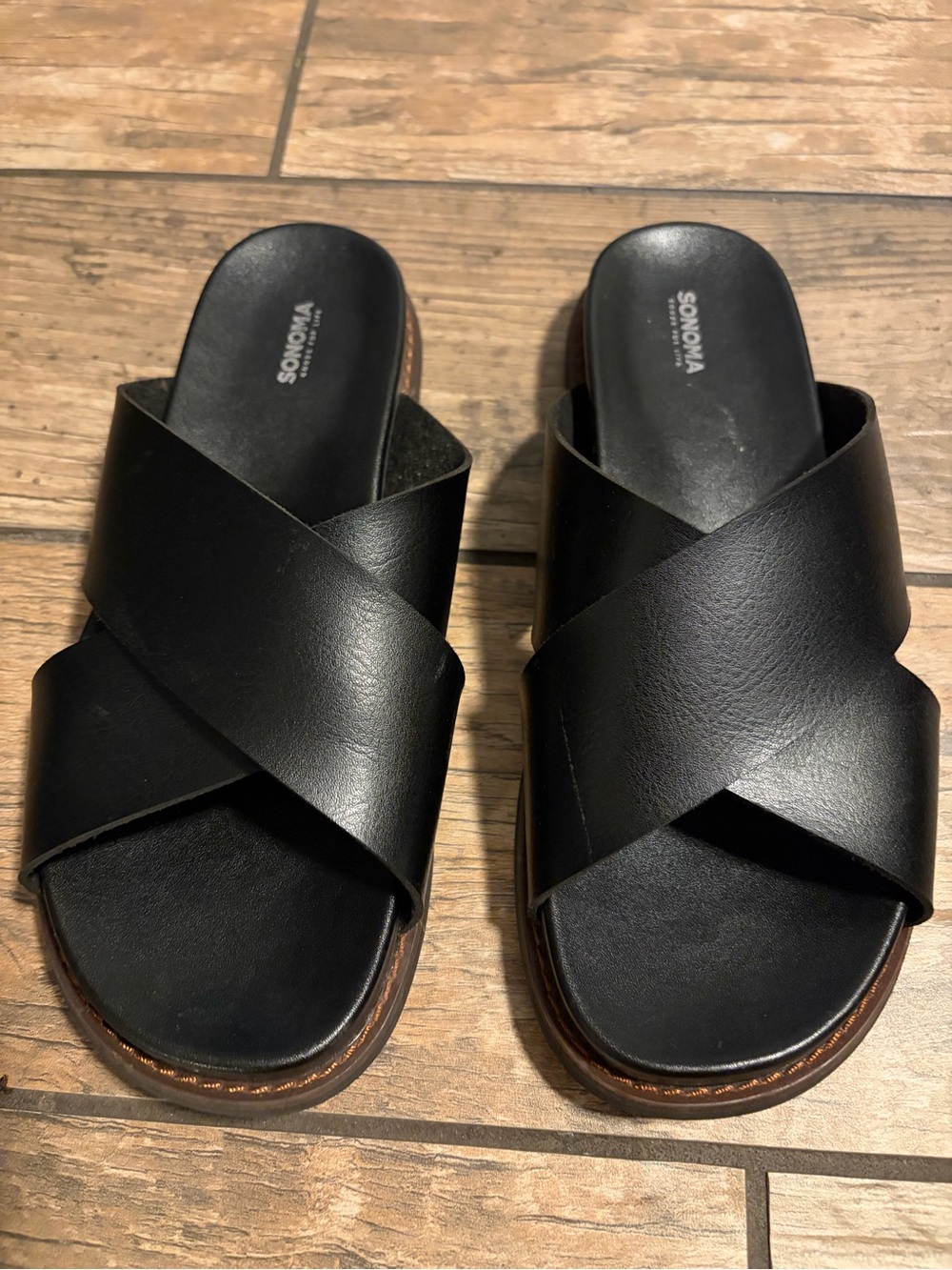 Sonoma Black Crisscross Slide Sandals for Women - Sleek Leather-Look Size 7